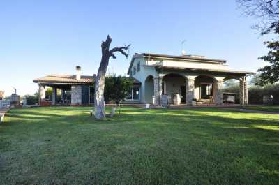 Villa For Sale in San Vincenzo, Italy