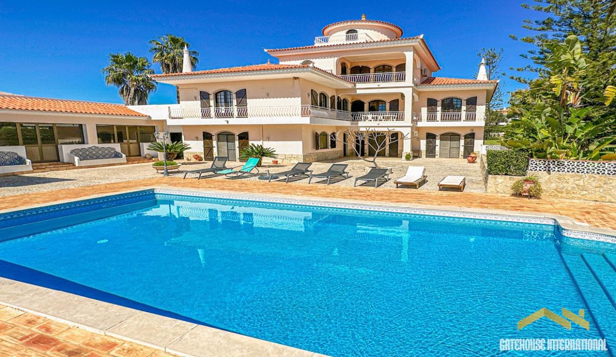 Picture of Home For Sale in Vale Formoso, Algarve, Portugal