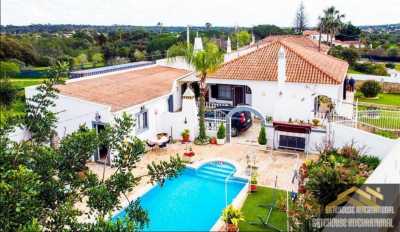 Villa For Sale in Loule, Portugal