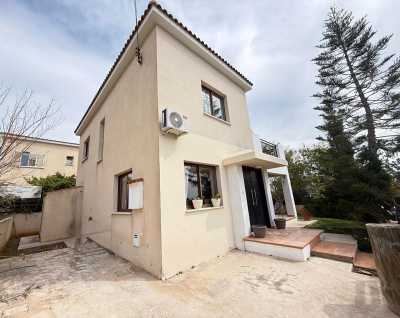 Villa For Sale in Chloraka, Cyprus