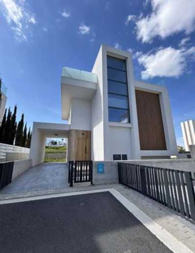 Villa For Sale in