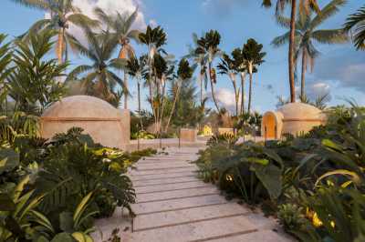 Apartment For Sale in Puerto Morelos, Mexico