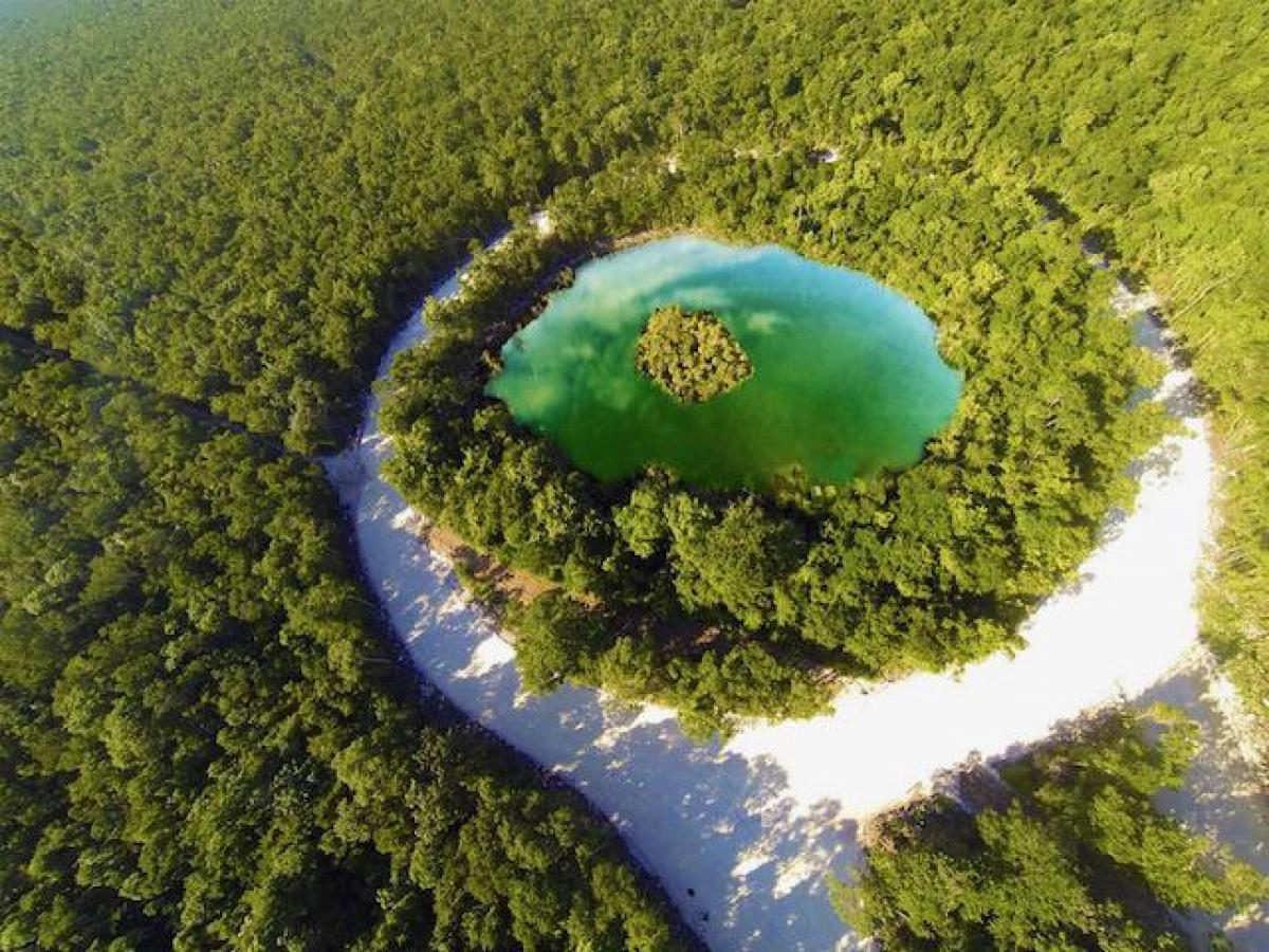 Picture of Residential Land For Sale in Playa del Carmen, Quintana Roo, Mexico