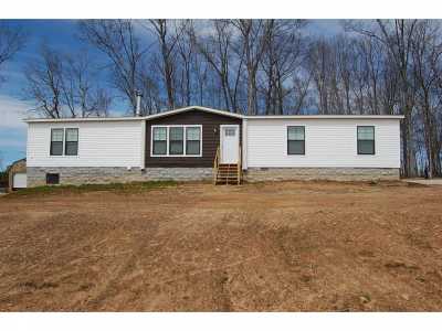 Home For Sale in Tracy City, Tennessee