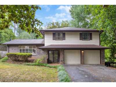 Home For Sale in Harrison, Tennessee