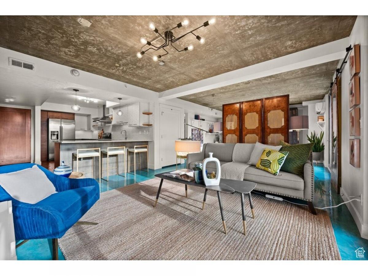 Picture of Home For Sale in Salt Lake City, Utah, United States