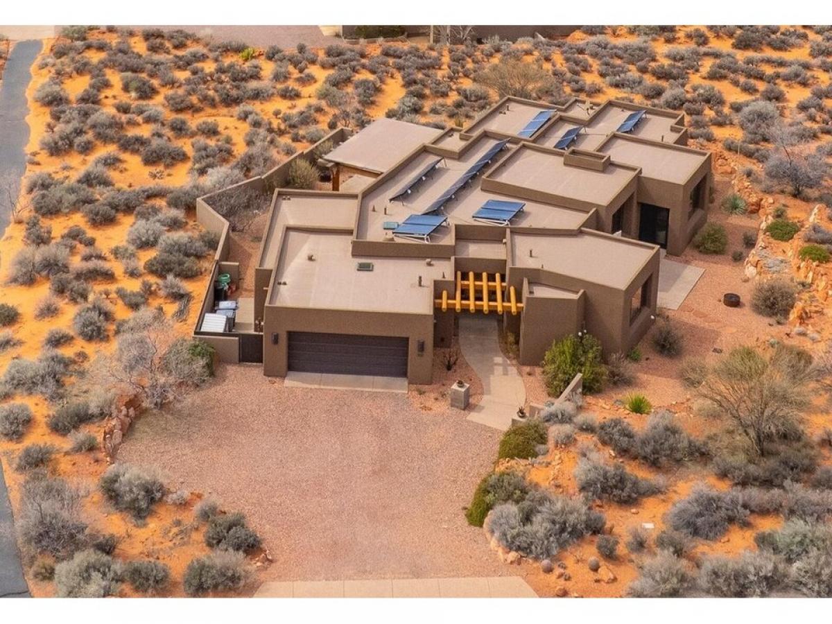 Picture of Home For Sale in Ivins, Utah, United States