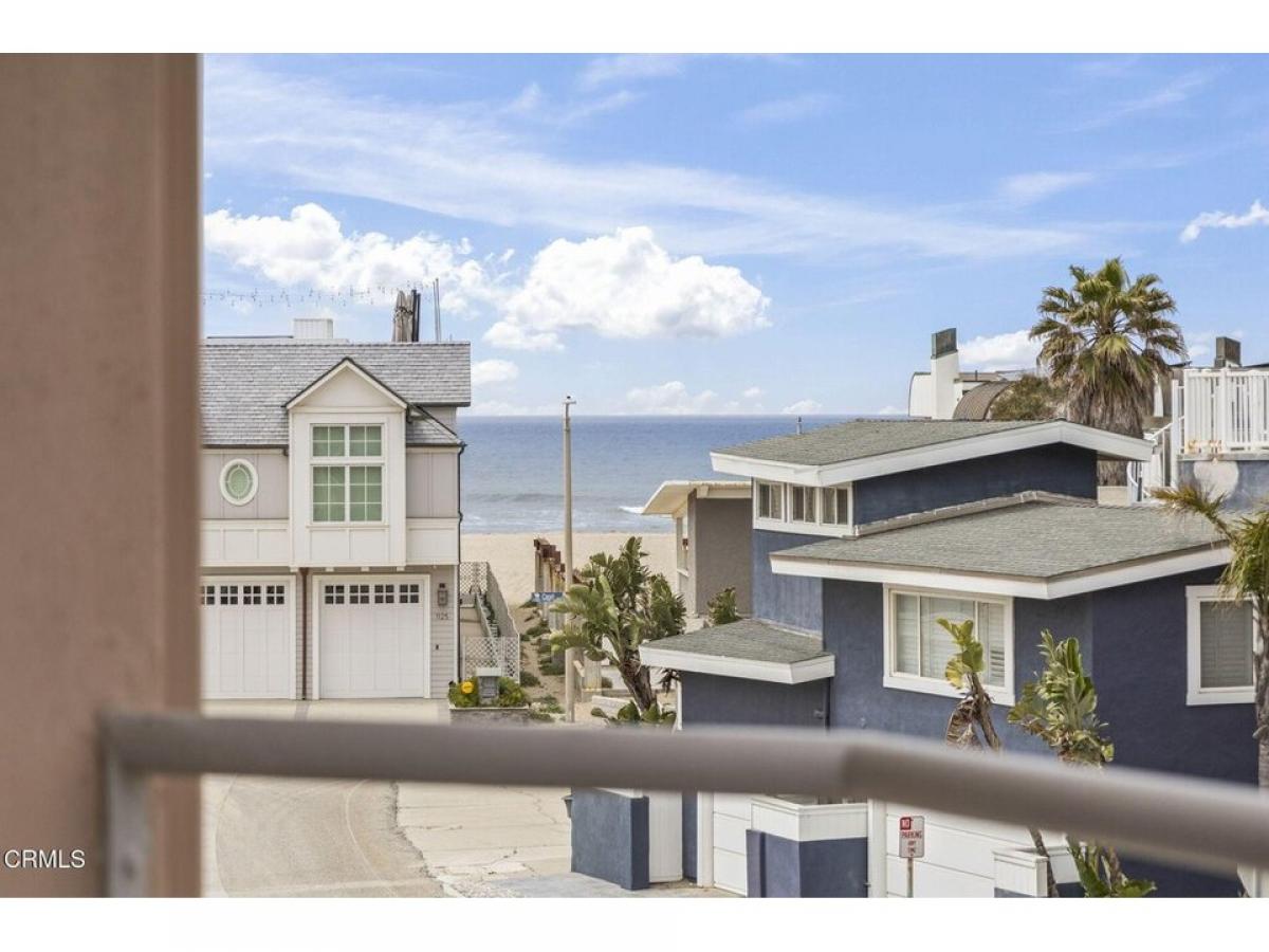 Picture of Home For Sale in Oxnard, California, United States