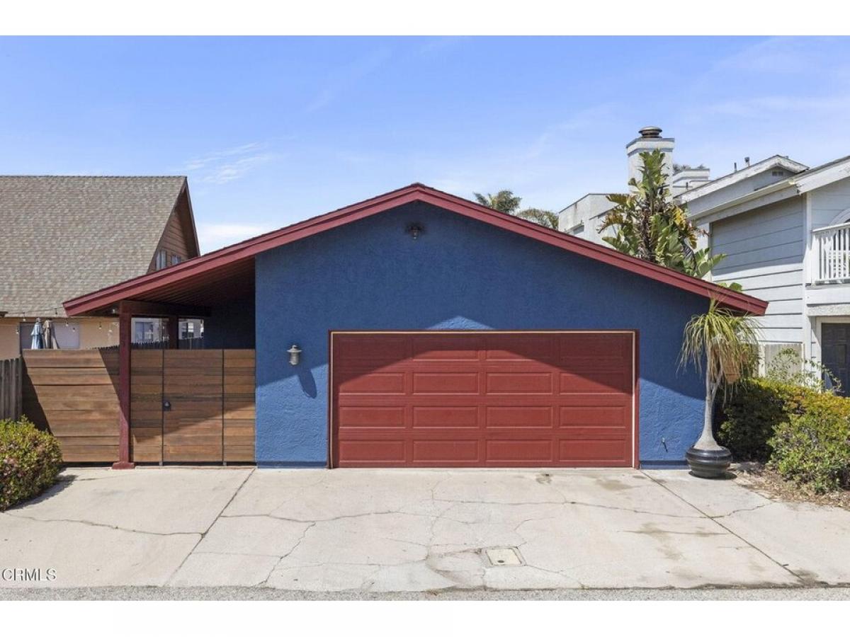 Picture of Home For Sale in Oxnard, California, United States