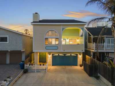 Home For Sale in Oxnard, California