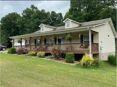 Home For Sale in Clarkrange, Tennessee
