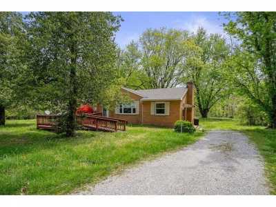 Home For Sale in Silver Point, Tennessee