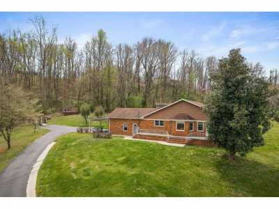 Home For Sale in Livingston, Tennessee