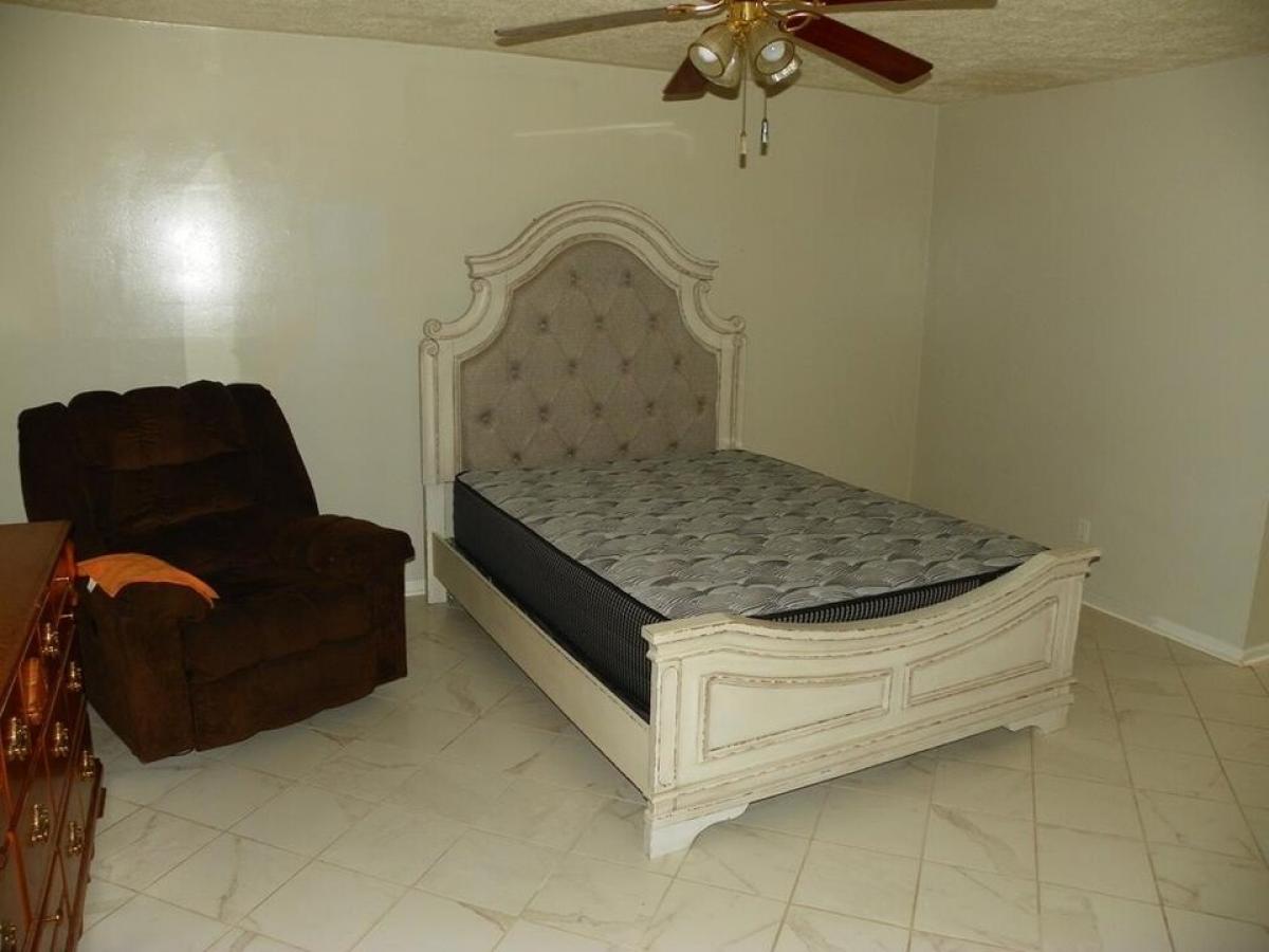 Picture of Home For Sale in Spencer, Tennessee, United States