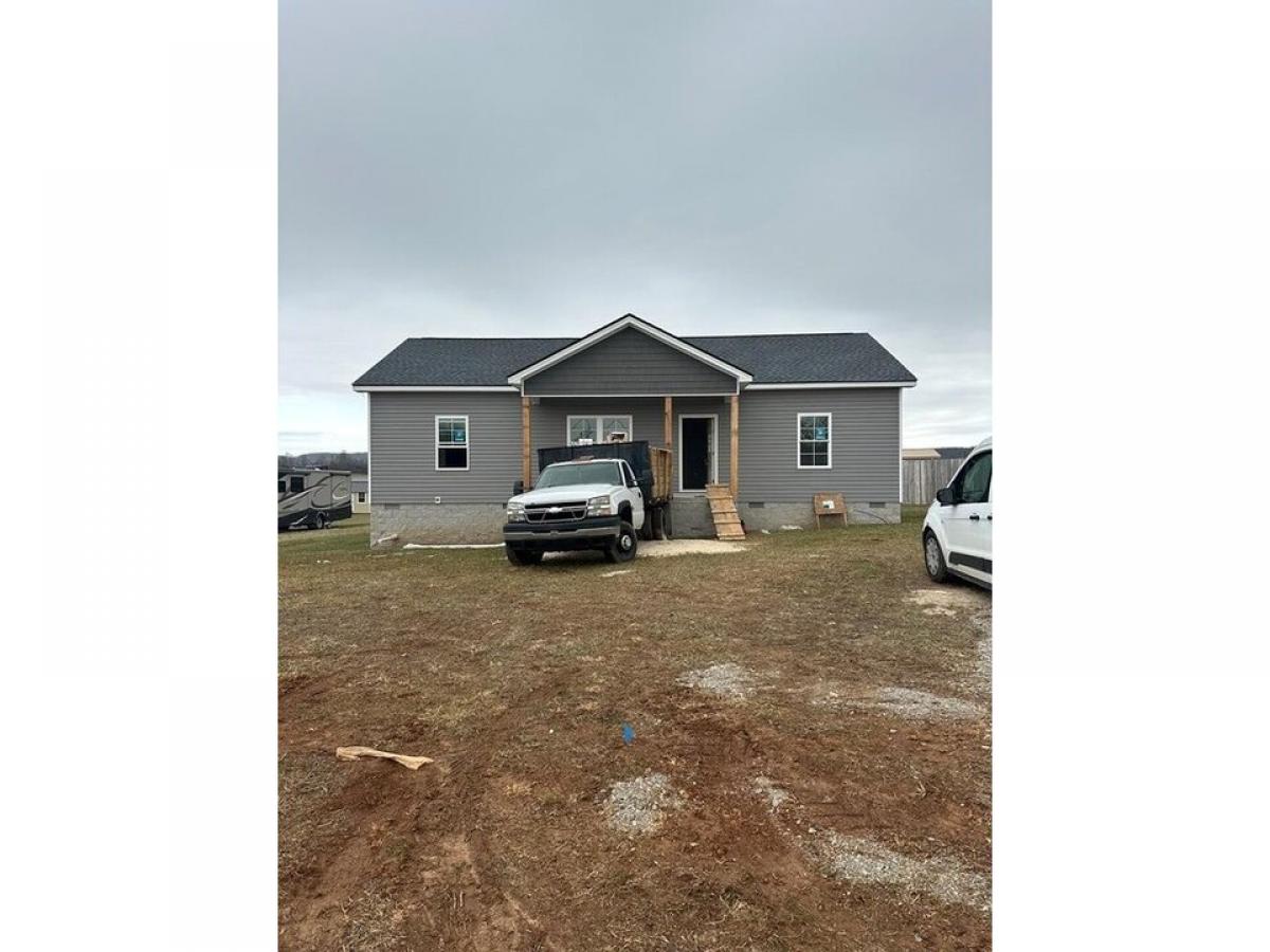 Picture of Home For Sale in Walling, Tennessee, United States