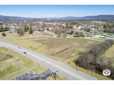 Home For Sale in Pikeville, Tennessee
