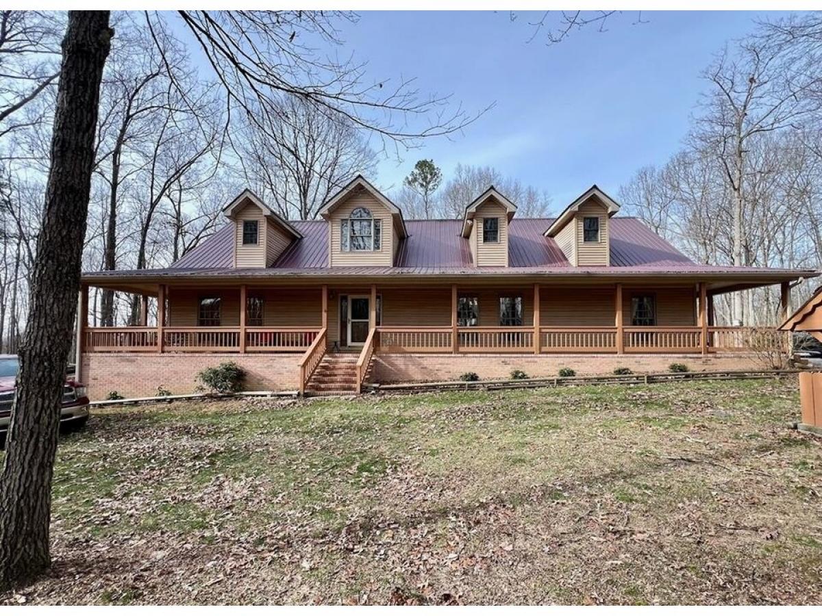 Picture of Home For Sale in Monterey, Tennessee, United States
