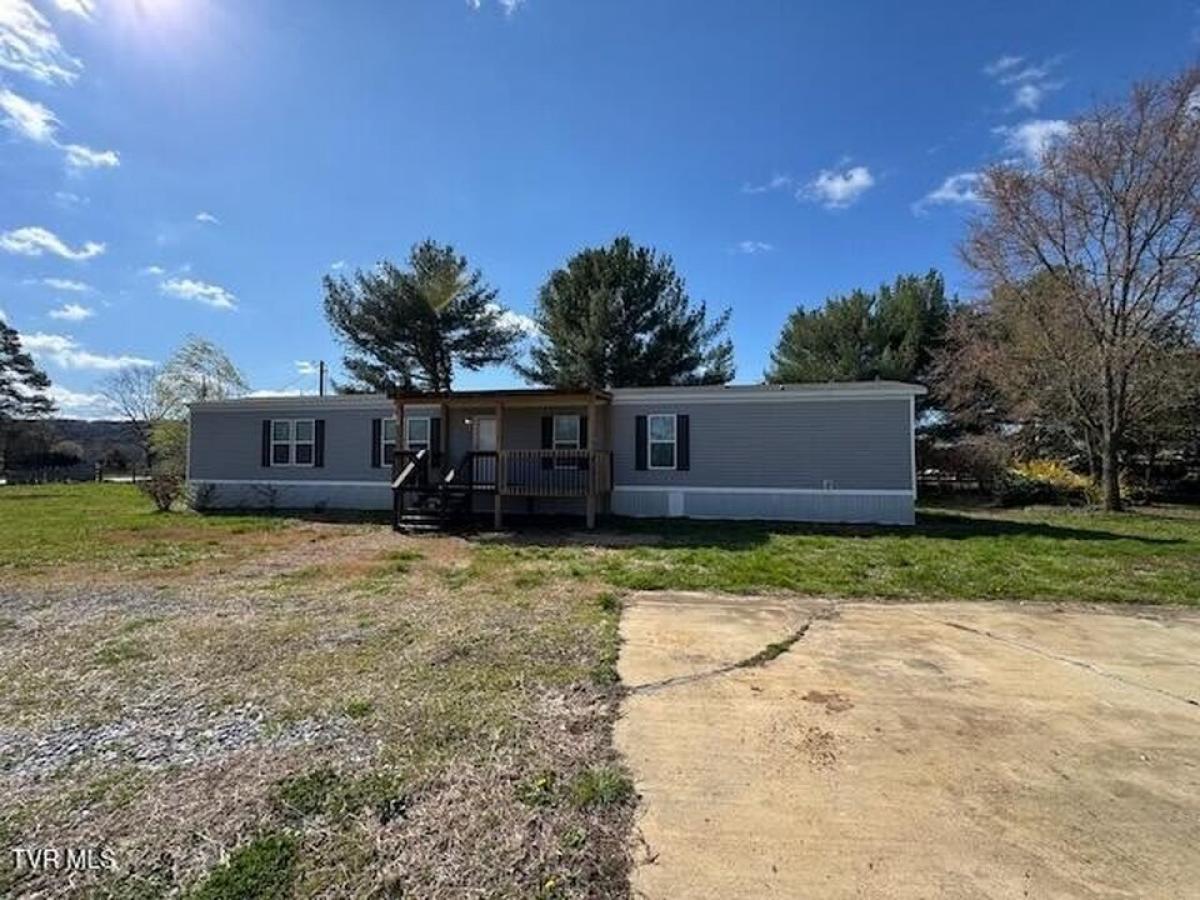 Picture of Home For Sale in Mosheim, Tennessee, United States