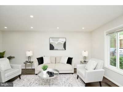 Home For Sale in Woodbridge, Virginia