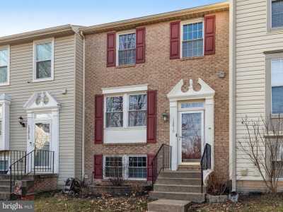 Home For Sale in Woodbridge, Virginia