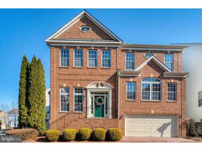 Home For Sale in Fort Belvoir, Virginia