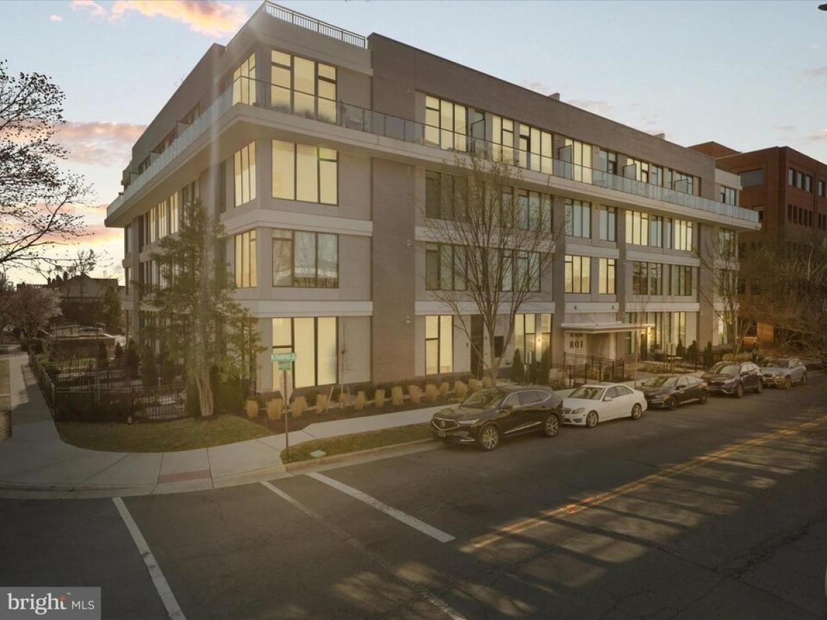 Picture of Home For Sale in Alexandria, Virginia, United States