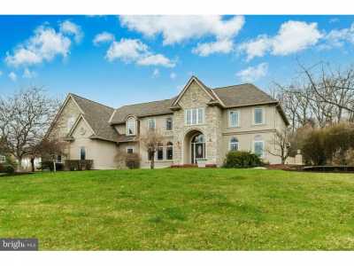 Home For Sale in Bath, Pennsylvania