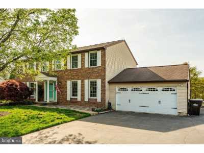 Home For Sale in Lansdale, Pennsylvania