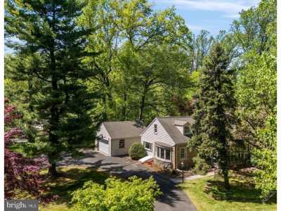 Home For Sale in Jenkintown, Pennsylvania