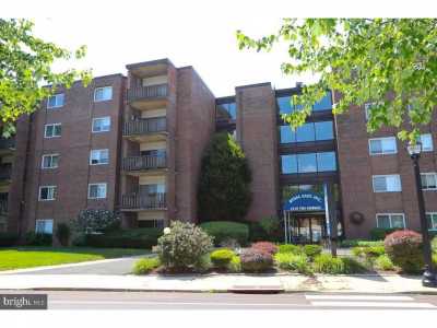 Home For Sale in Jenkintown, Pennsylvania