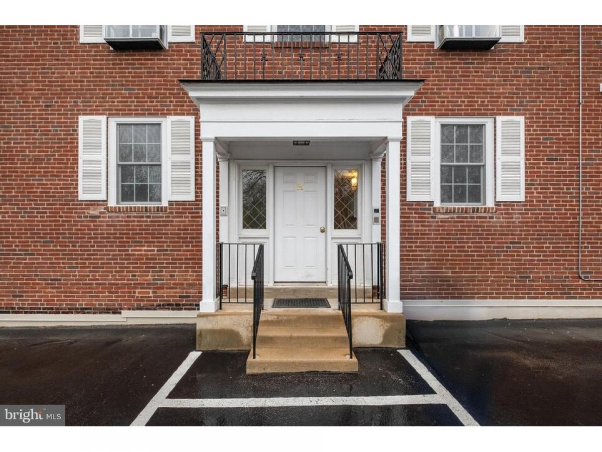 Picture of Home For Sale in Bryn Mawr, Pennsylvania, United States