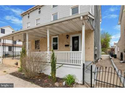 Home For Sale in Conshohocken, Pennsylvania