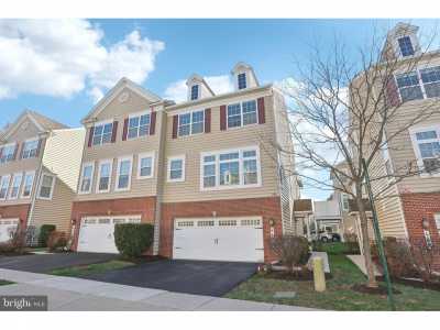 Home For Sale in Lansdale, Pennsylvania