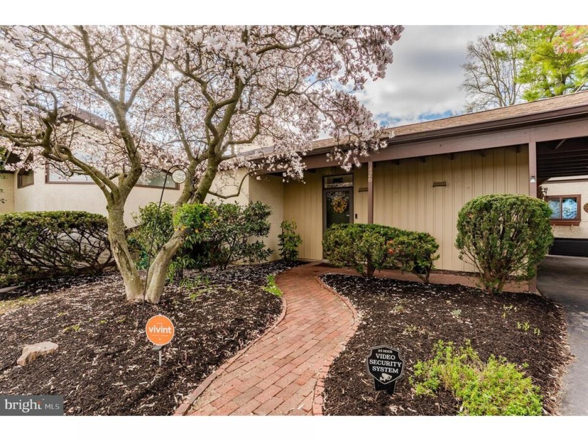 Picture of Home For Sale in Lafayette Hill, Pennsylvania, United States