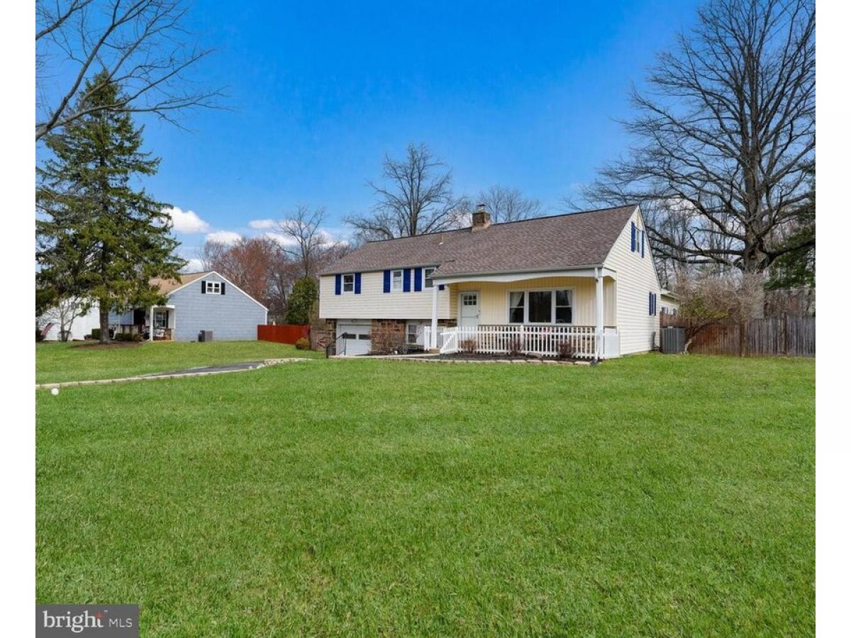 Picture of Home For Sale in North Wales, Pennsylvania, United States