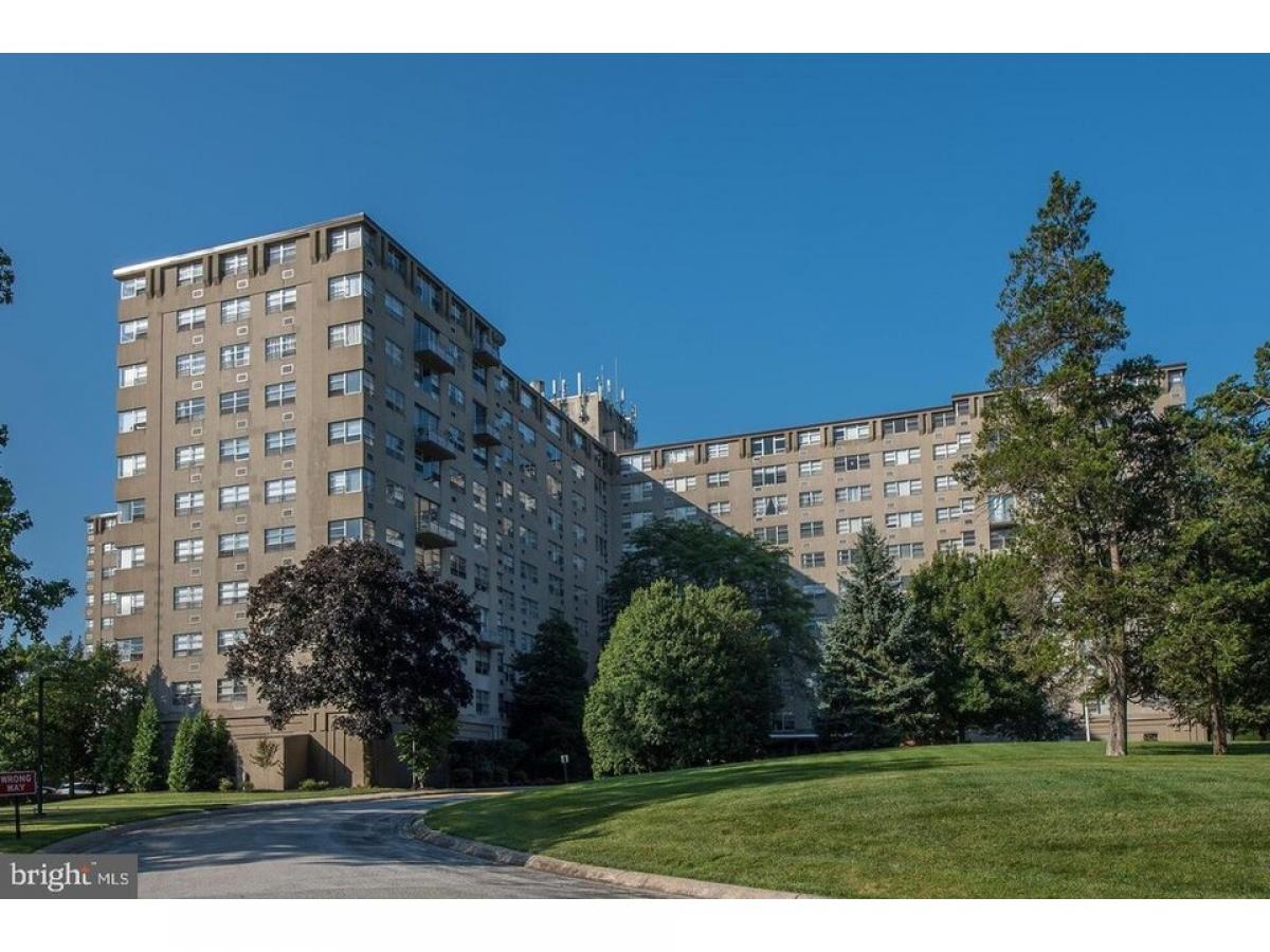 Picture of Home For Sale in Bryn Mawr, Pennsylvania, United States