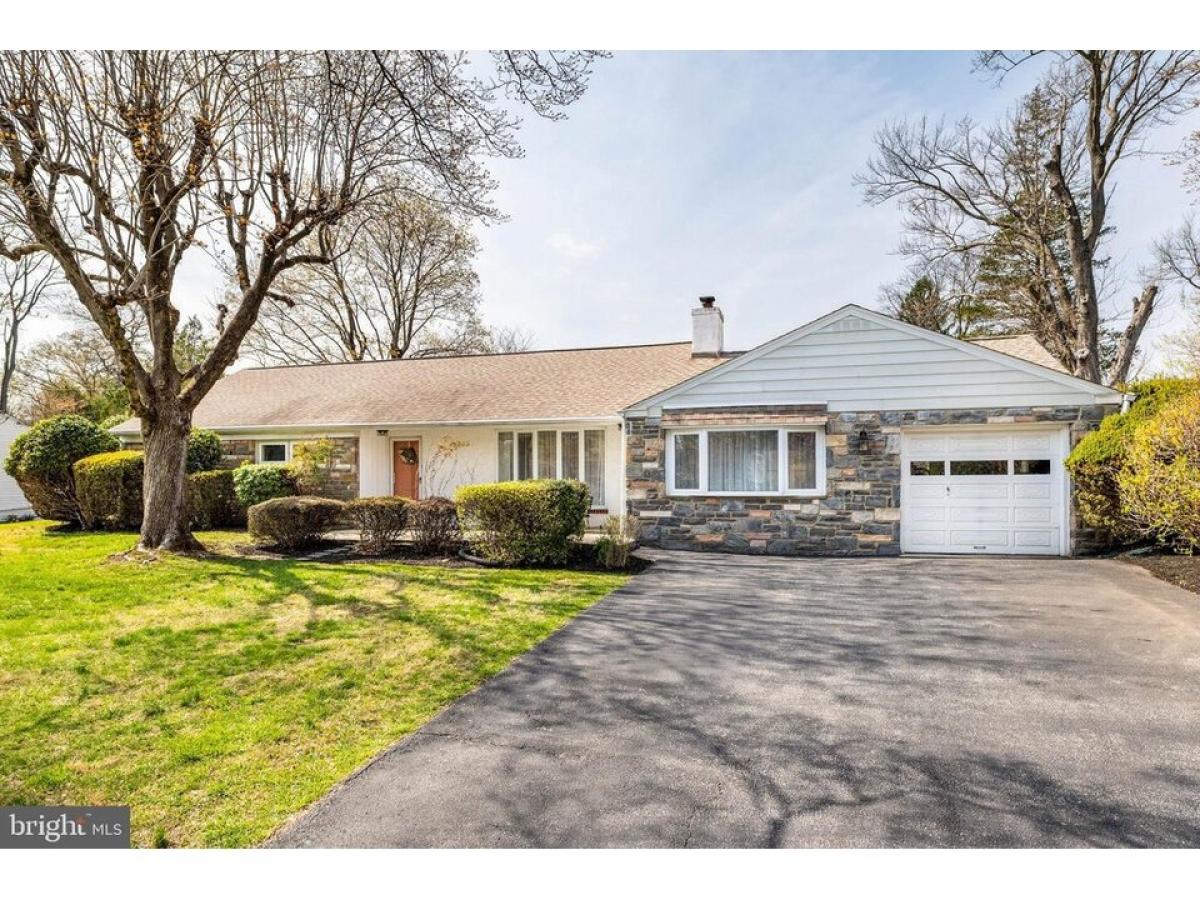 Picture of Home For Sale in Newtown Square, Pennsylvania, United States