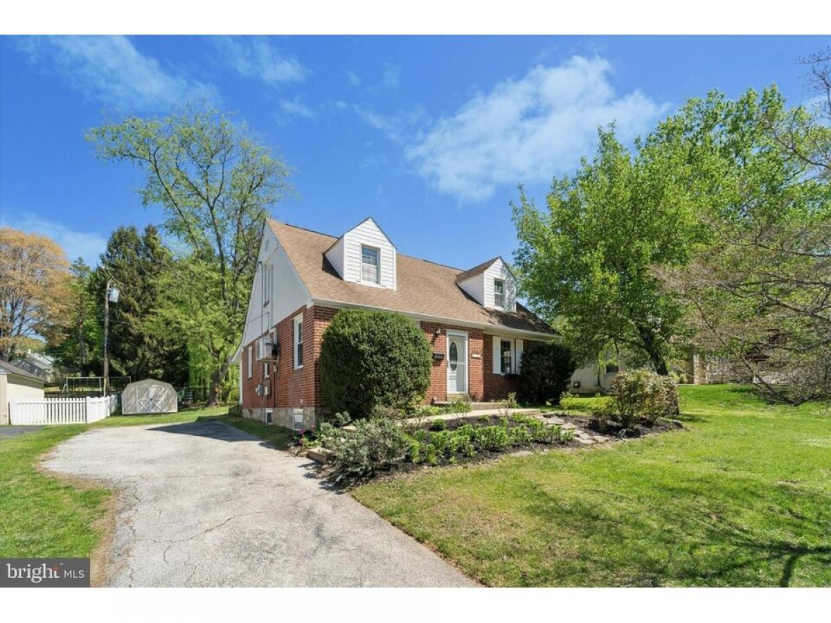 Picture of Home For Sale in Springfield, Pennsylvania, United States