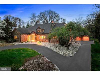 Home For Sale in Ardmore, Pennsylvania