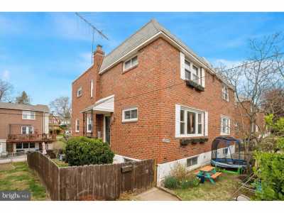 Home For Sale in Ardmore, Pennsylvania