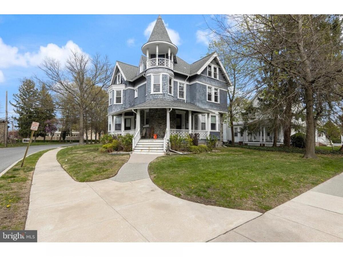 Picture of Home For Sale in Ridley Park, Pennsylvania, United States