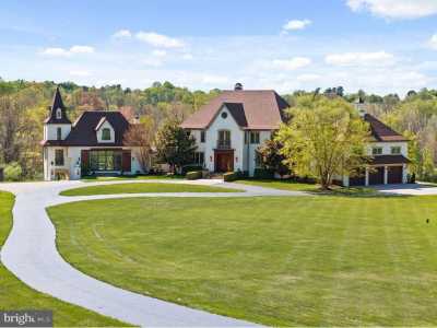 Home For Sale in Chester Springs, Pennsylvania