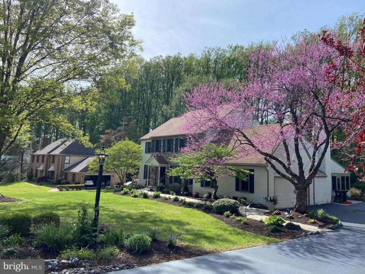 Picture of Home For Sale in West Chester, Pennsylvania, United States