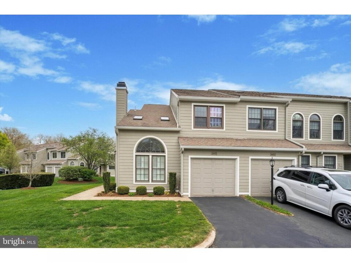 Picture of Home For Sale in Newtown Square, Pennsylvania, United States