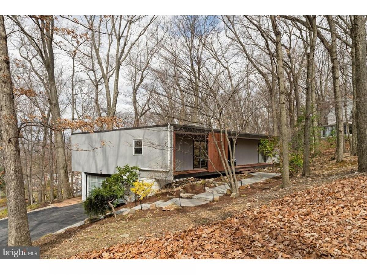 Picture of Home For Sale in Devon, Pennsylvania, United States