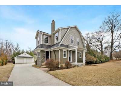 Home For Sale in Berwyn, Pennsylvania
