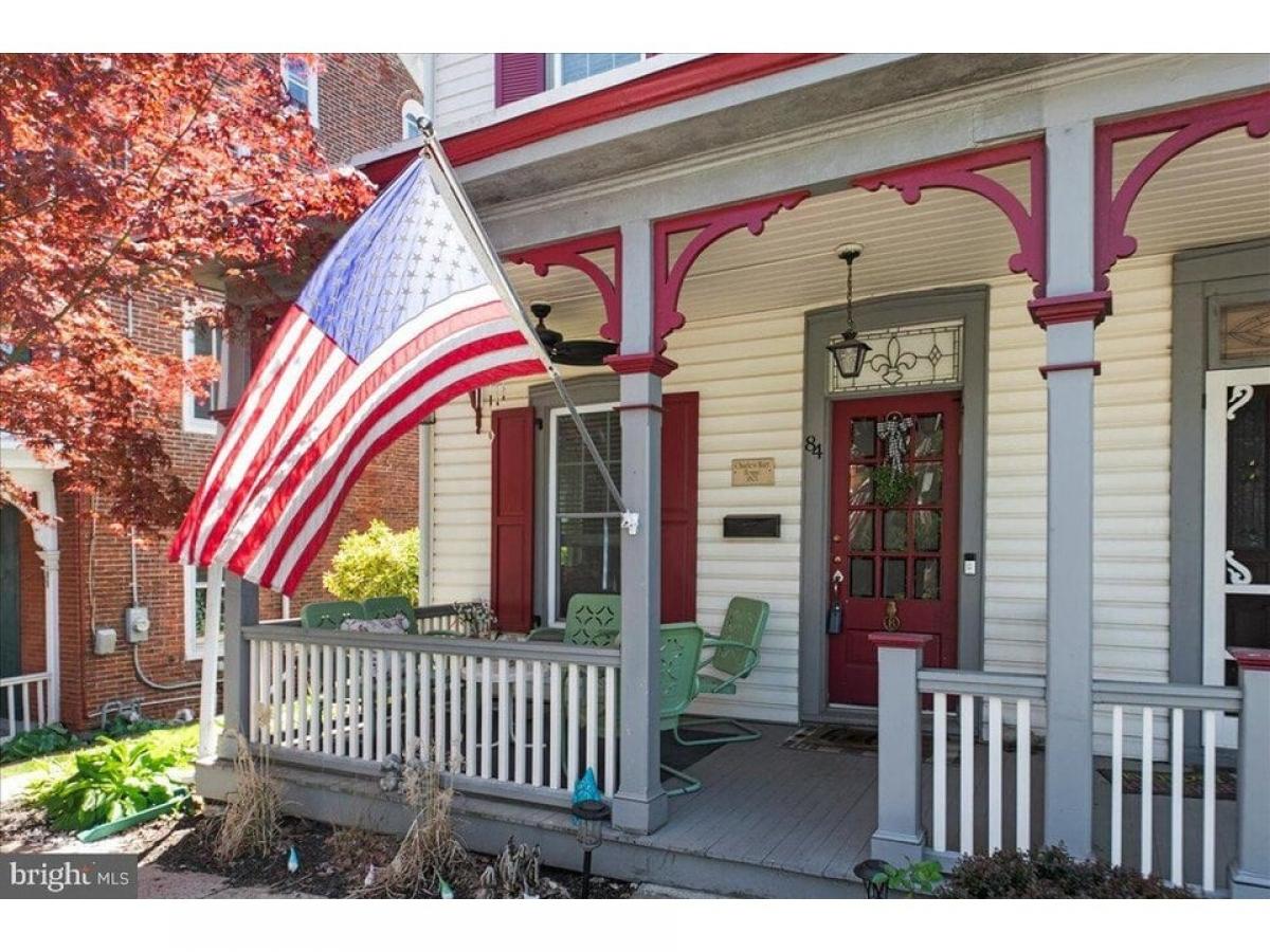 Picture of Home For Sale in Doylestown, Pennsylvania, United States
