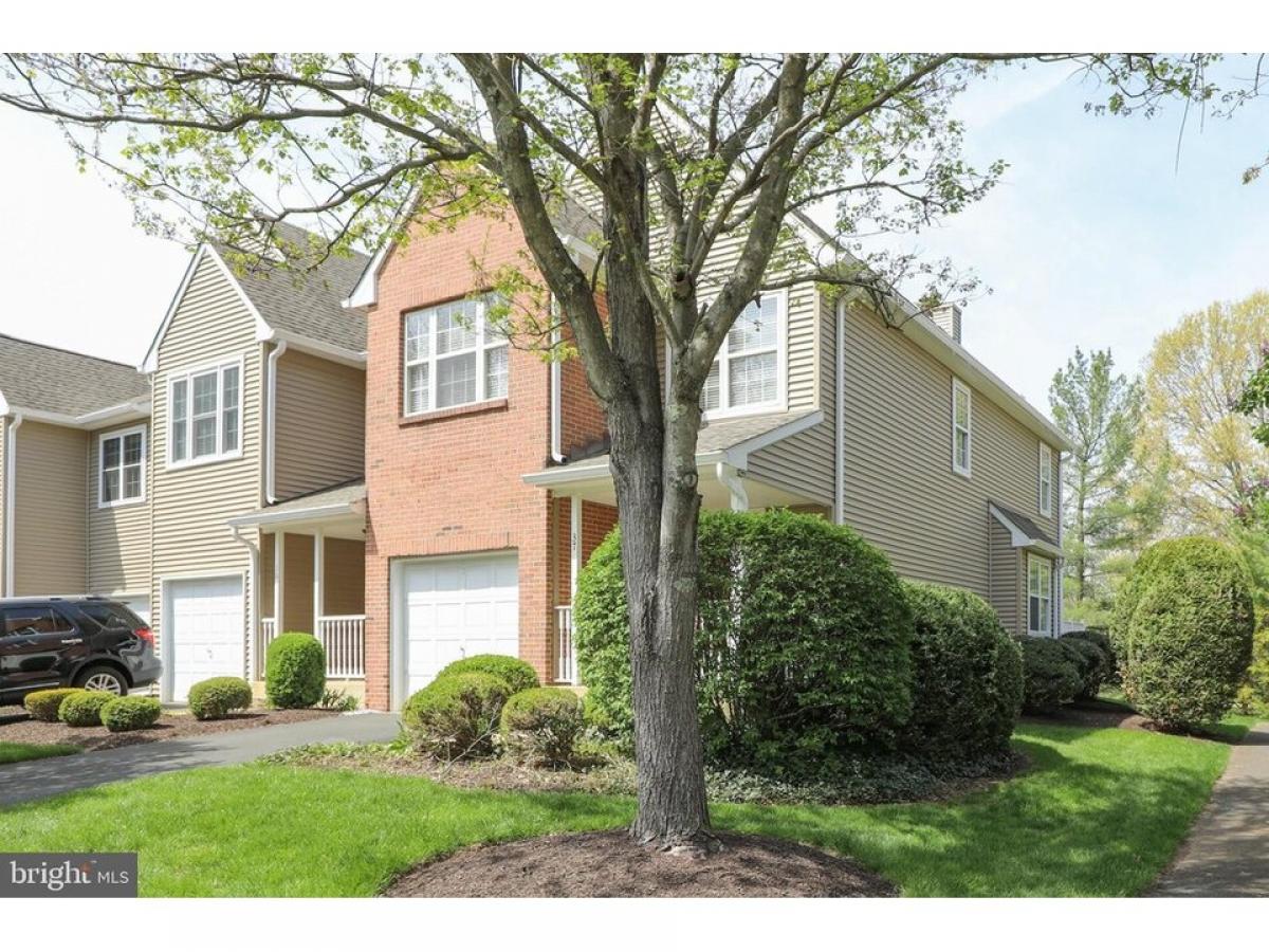 Picture of Home For Sale in Doylestown, Pennsylvania, United States