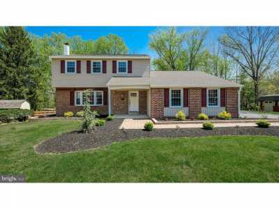 Home For Sale in Yardley, Pennsylvania