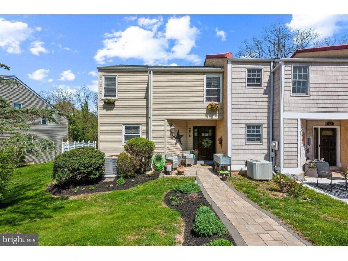 Picture of Home For Sale in Doylestown, Pennsylvania, United States